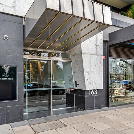 Complete Host Halo Apartments Melbourne City Exterior foto