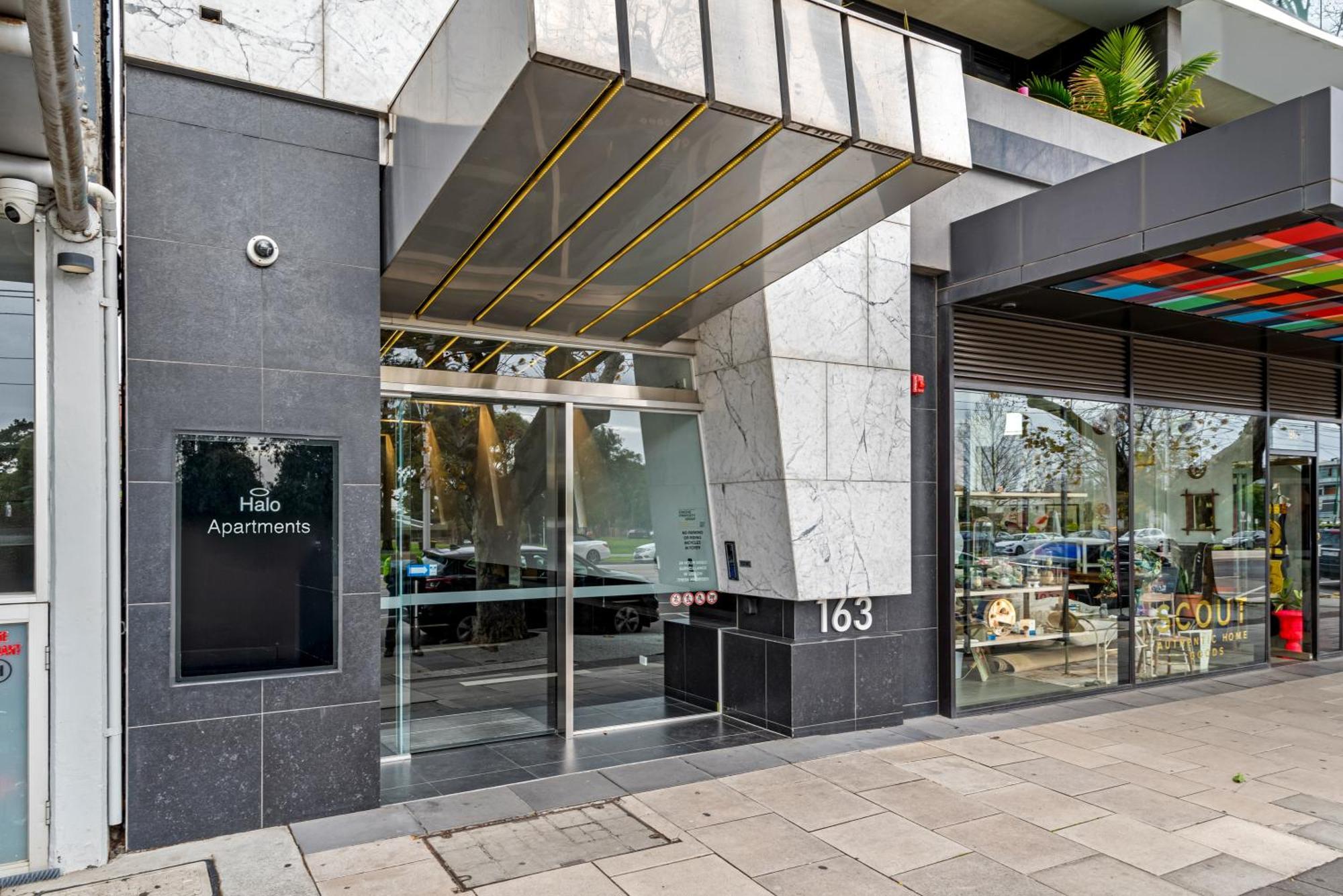 Complete Host Halo Apartments Melbourne City Exterior foto